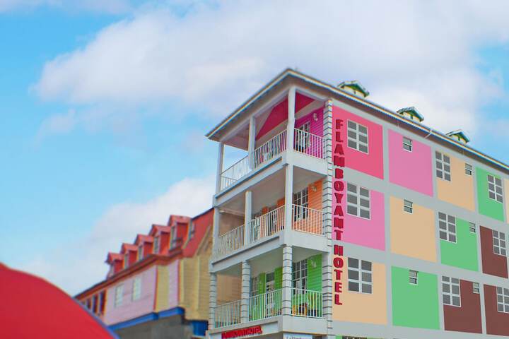 La Flamboyant Hotel