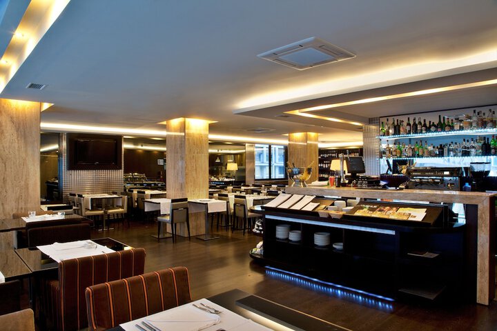 Dining 57 of 92