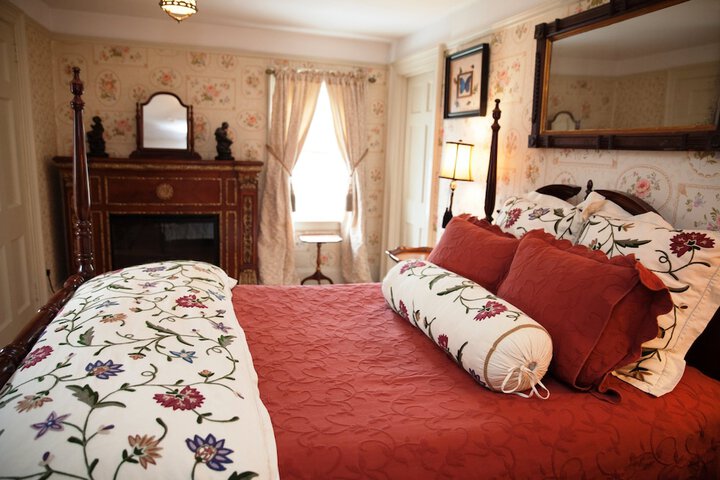 Room 12 of 74