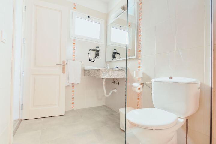 Clean Restrooms