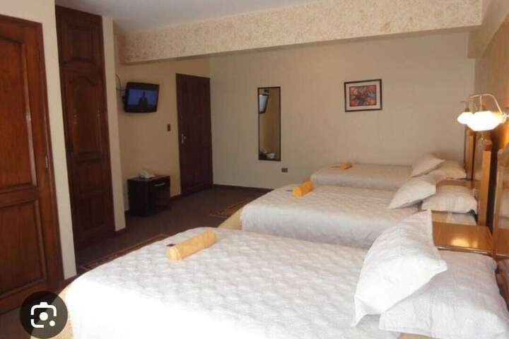 Room 4 of 5