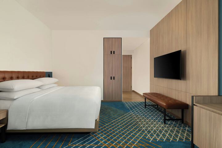 Room 17 of 52