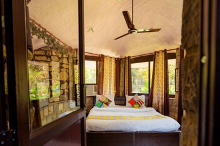 OYO 13227 Home Peaceful 1BHK Mussoorie Bypass