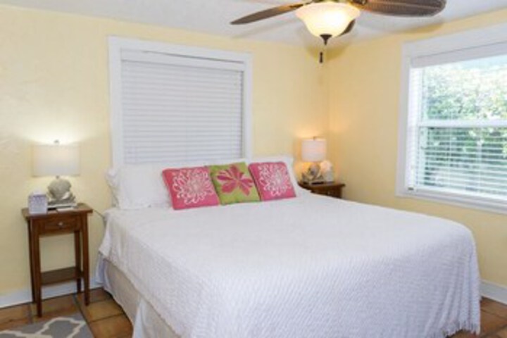 Room 21 of 25