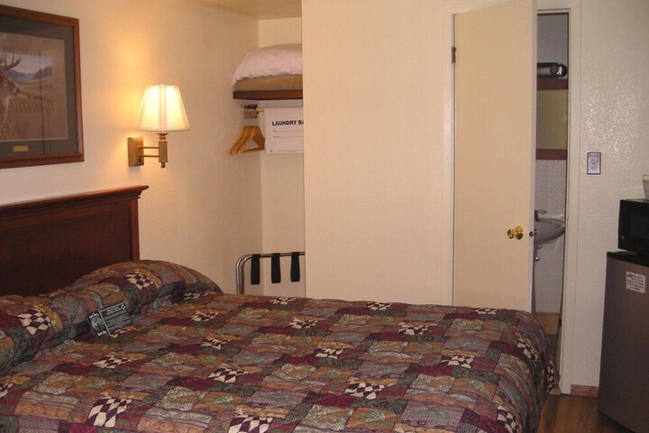 Room 22 of 54