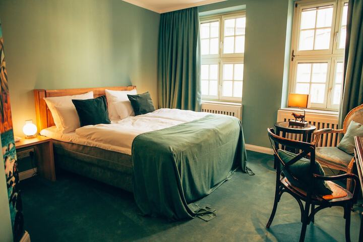 Room 12 of 47