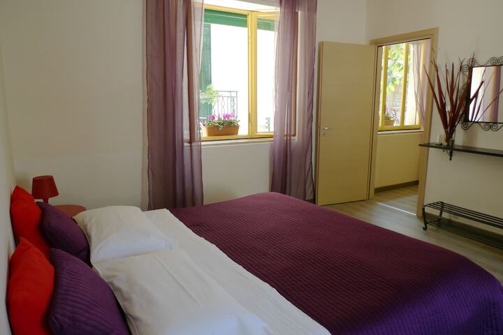 Room 16 of 39