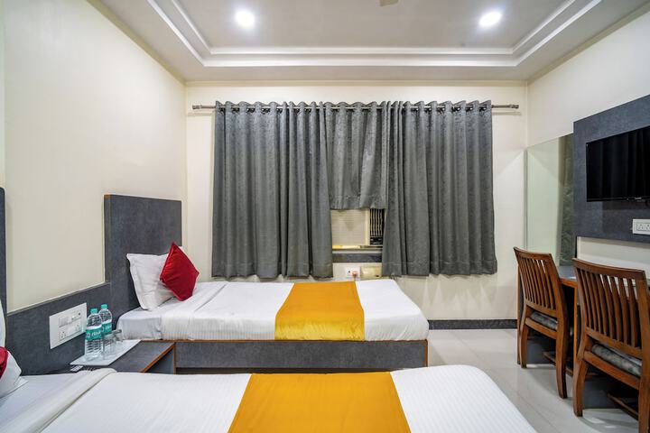 Room 3 of 15