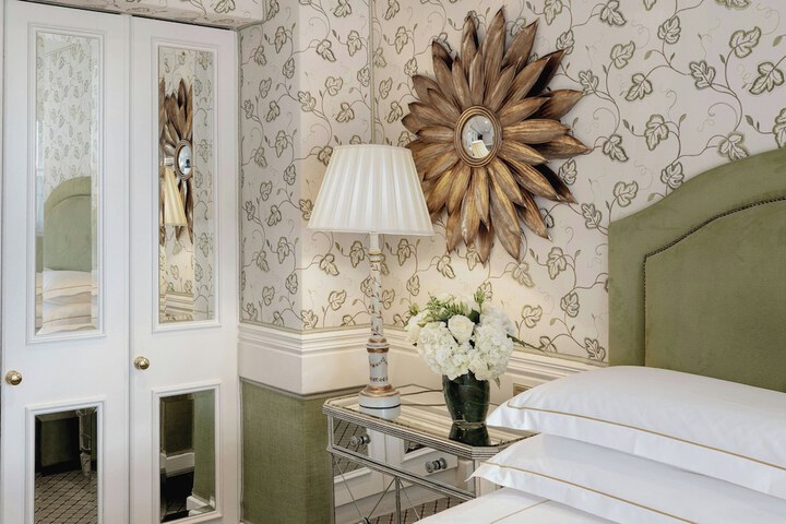 Room 37 of 119
