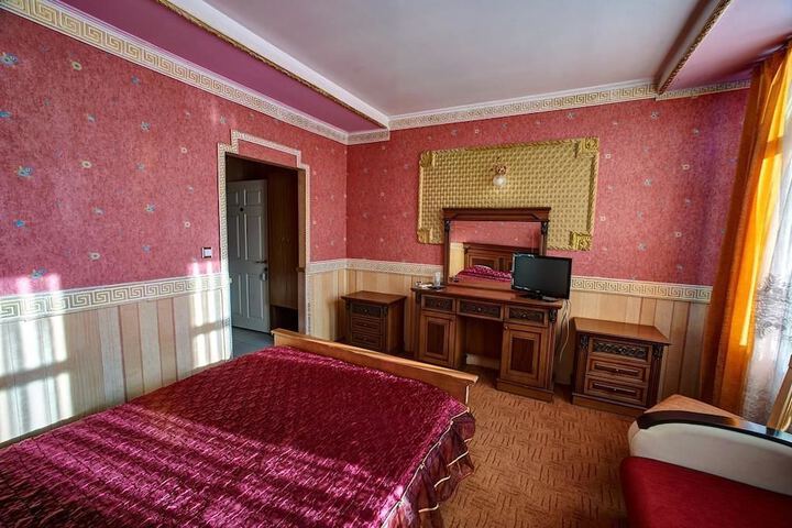 Room 16 of 45