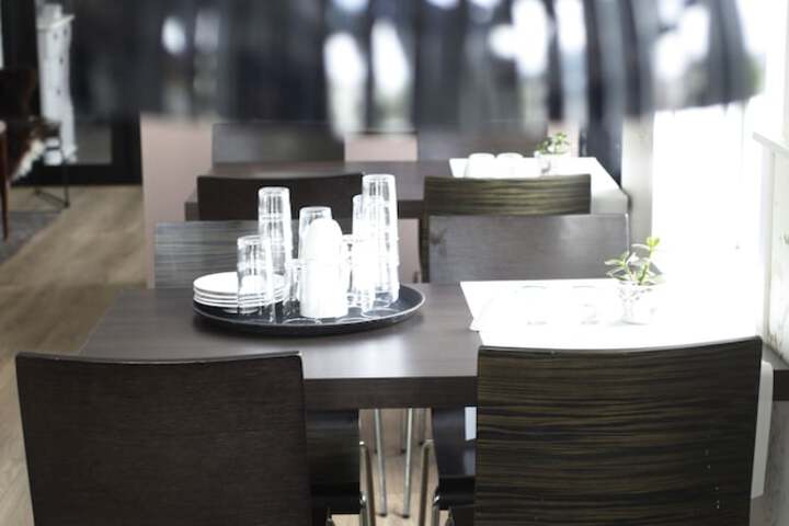 Dining 55 of 79