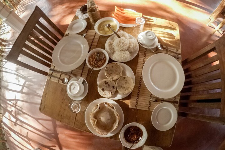 Dining 39 of 51