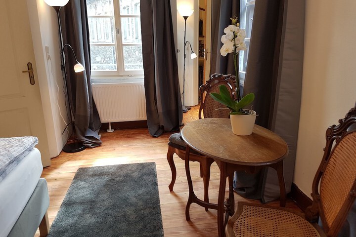 Room 17 of 61