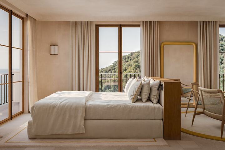 Room 16 of 35
