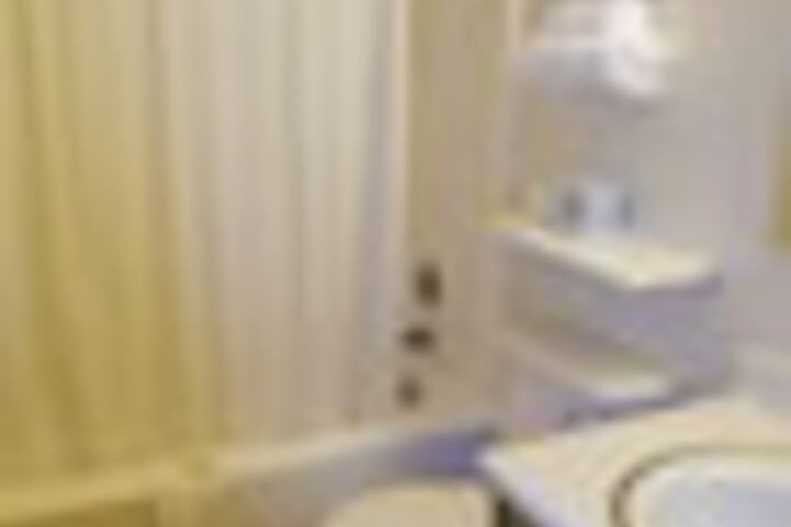 Room 104 of 141