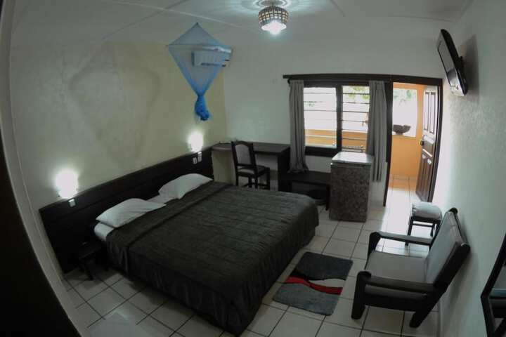 Room 15 of 46