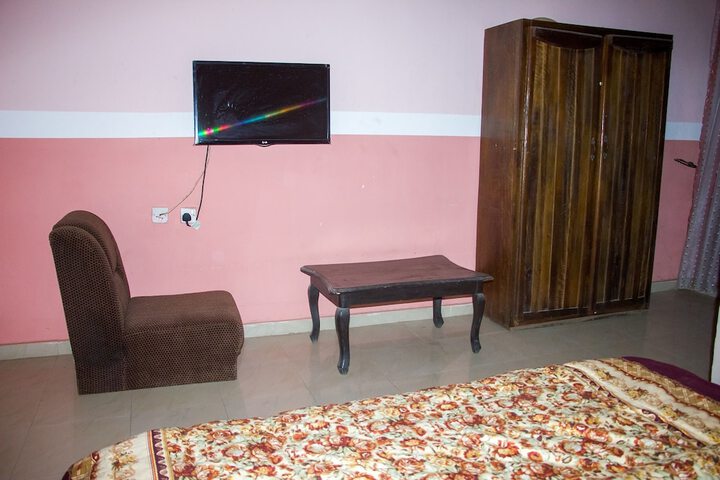 Room 16 of 20