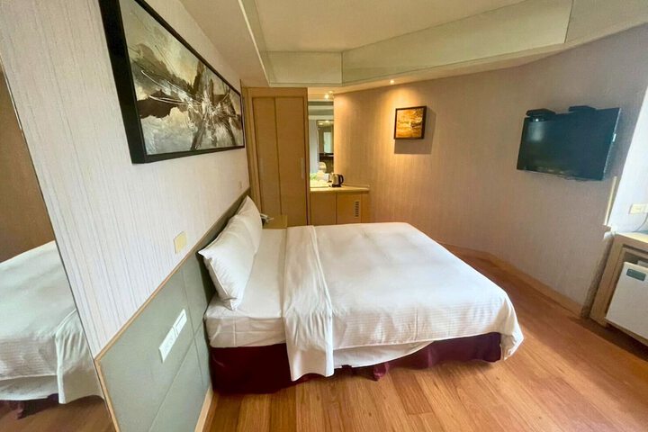 Room 7 of 78