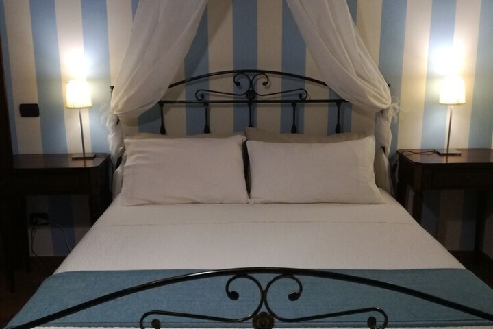 Room 18 of 26