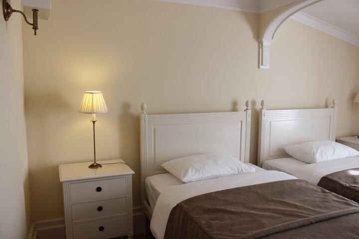 Room 9 of 54