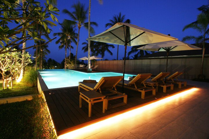 Pools & Facilities