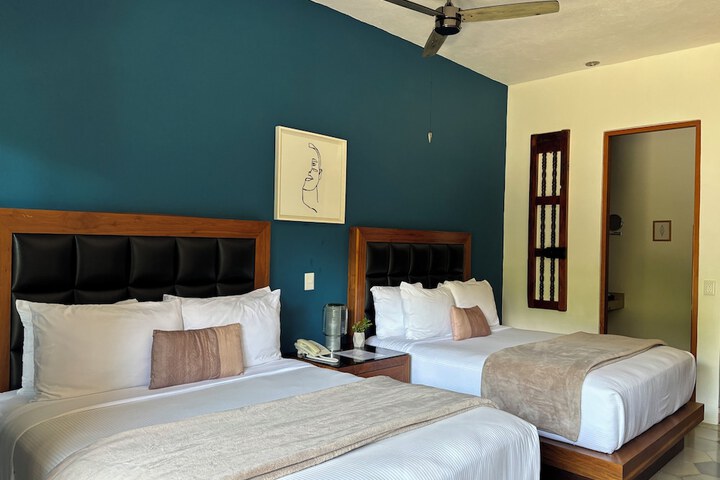 Room 45 of 137