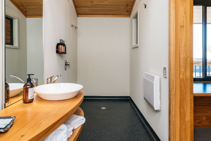 Room 13 of 54