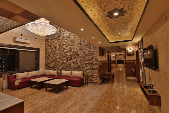 Hotel Interior 26 of 76