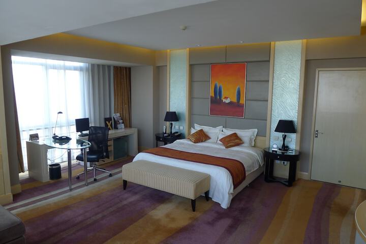 Room 7 of 35