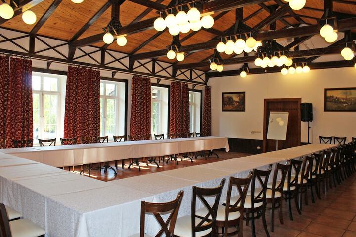 Ballroom/Hall 46 of 58