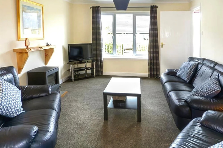 Room 2 of 12