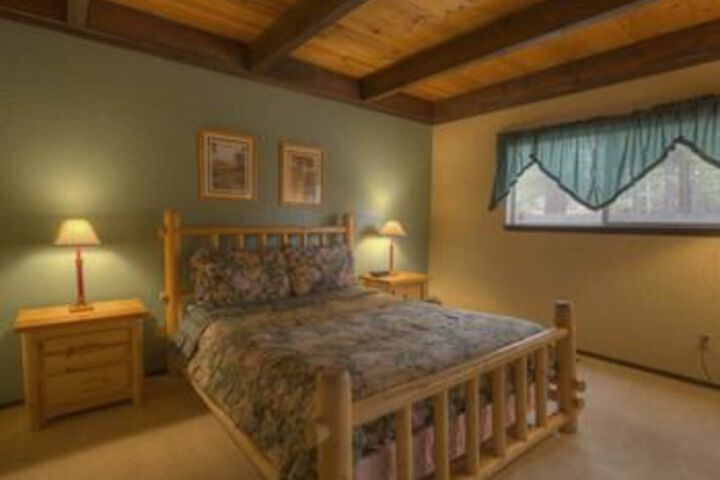 Room 11 of 20