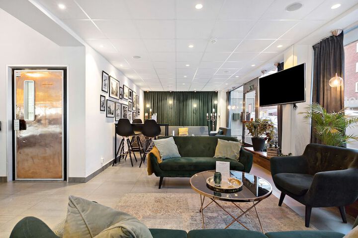Lobby Entry