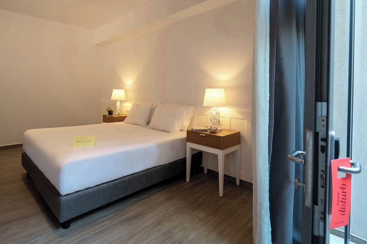Room 17 of 113