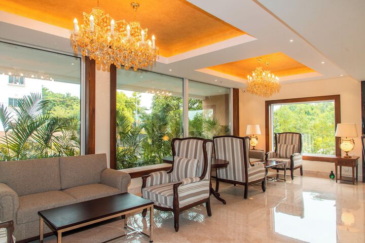 Hotel Interior 4 of 25