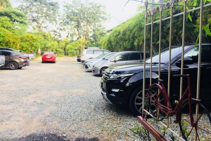 Property Grounds 39 of 46