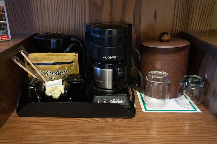 Breakfast/Coffee Service 39 of 72
