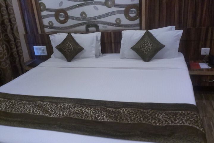 Room 9 of 58