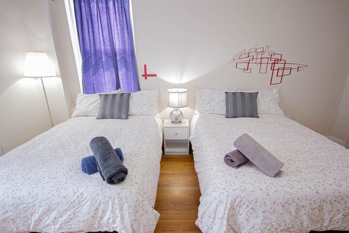 Room 32 of 121