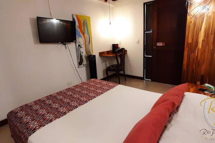 Room 9 of 46