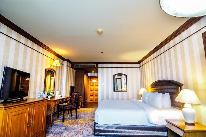 Room 7 of 58