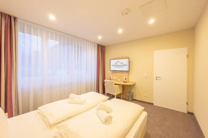Room 20 of 39