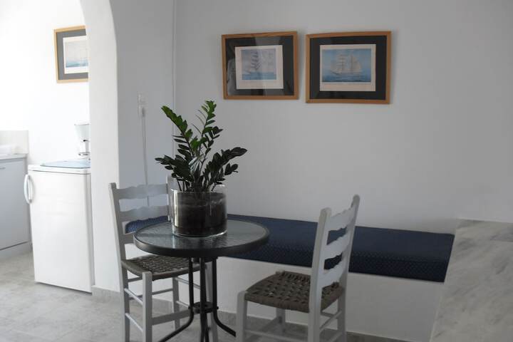 Room 42 of 98
