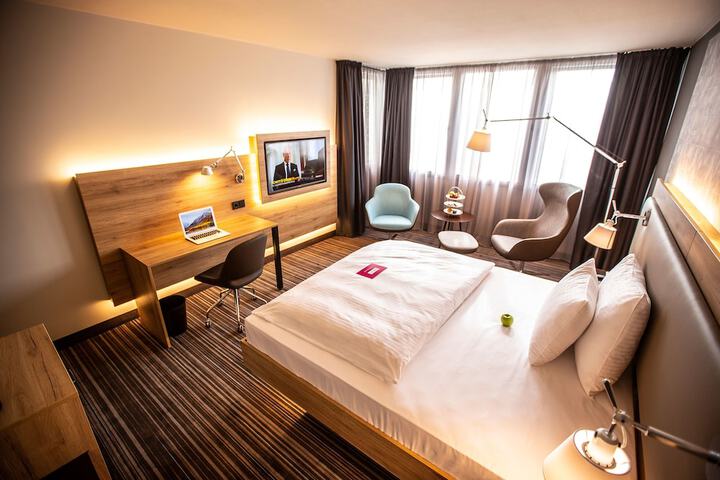 Room 3 of 24