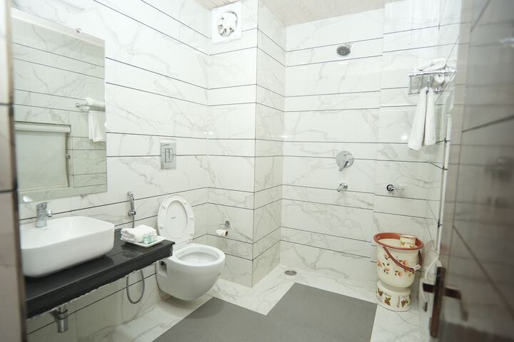 Room 20 of 23