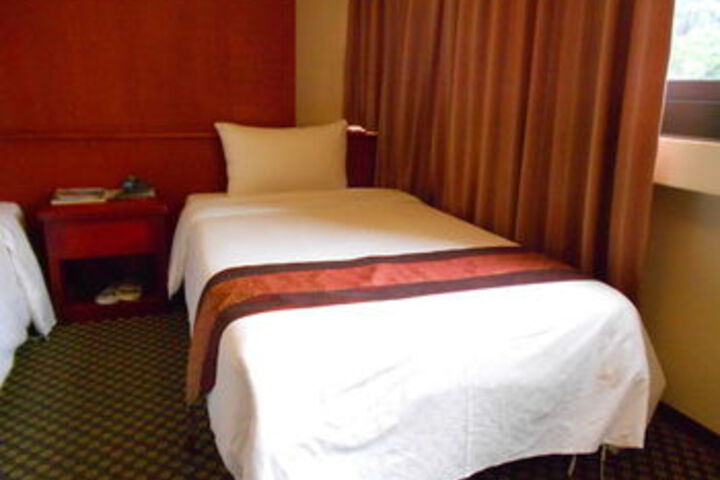 Room 31 of 47