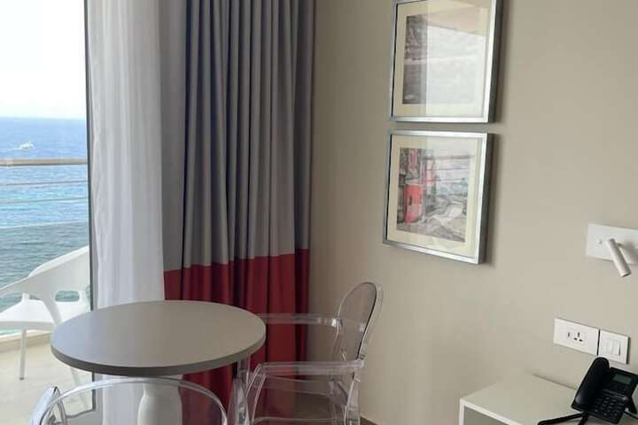 Room 21 of 55