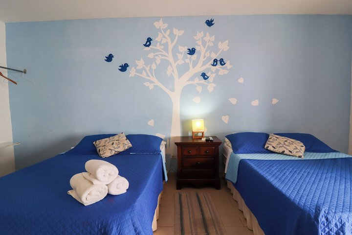 Room 10 of 19