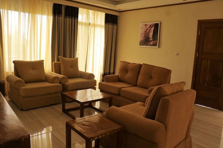 Room 12 of 23