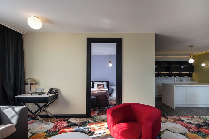 Room 35 of 70